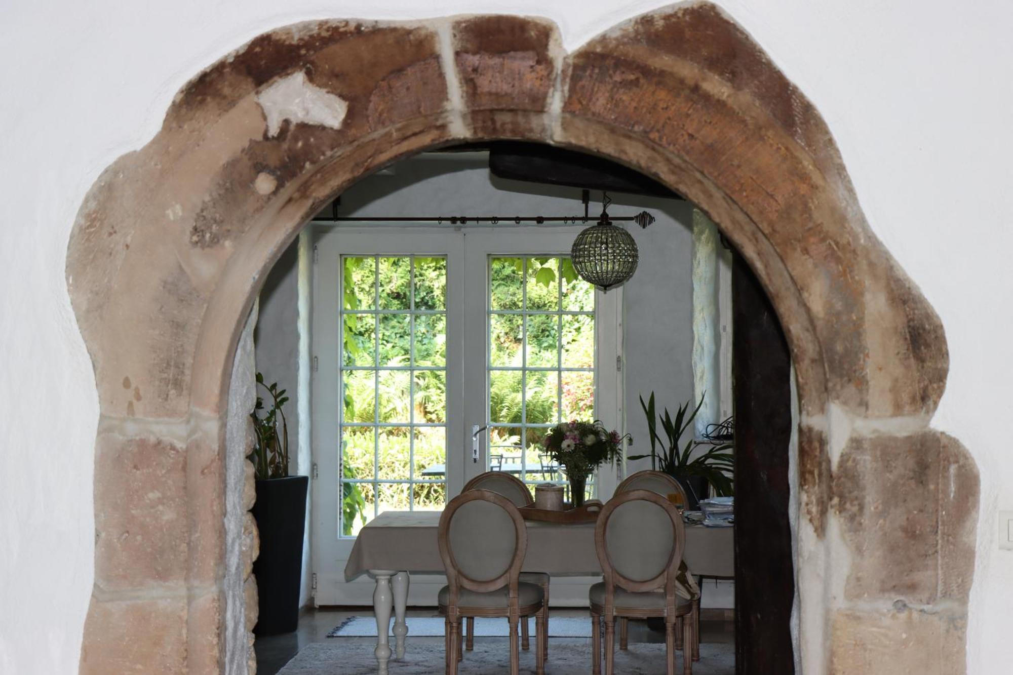 Maison De Charme "Le Moulin D'Hagenthal" - Chambre Baroque Apartment Exterior photo